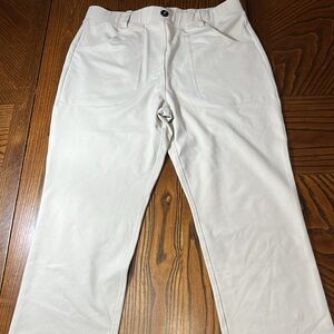 PULL ON WOMENS SLACKS. BY RAMMUS. NWT. SIZE 6.